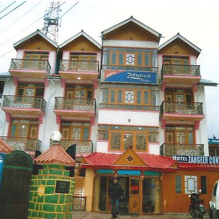 Hotel Zahgeer Continental - Srinagar Buitenkant foto
