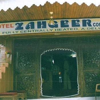 Hotel Zahgeer Continental - Srinagar Buitenkant foto